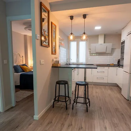 Precioso Piso En Pleno Centro De Apartamento *